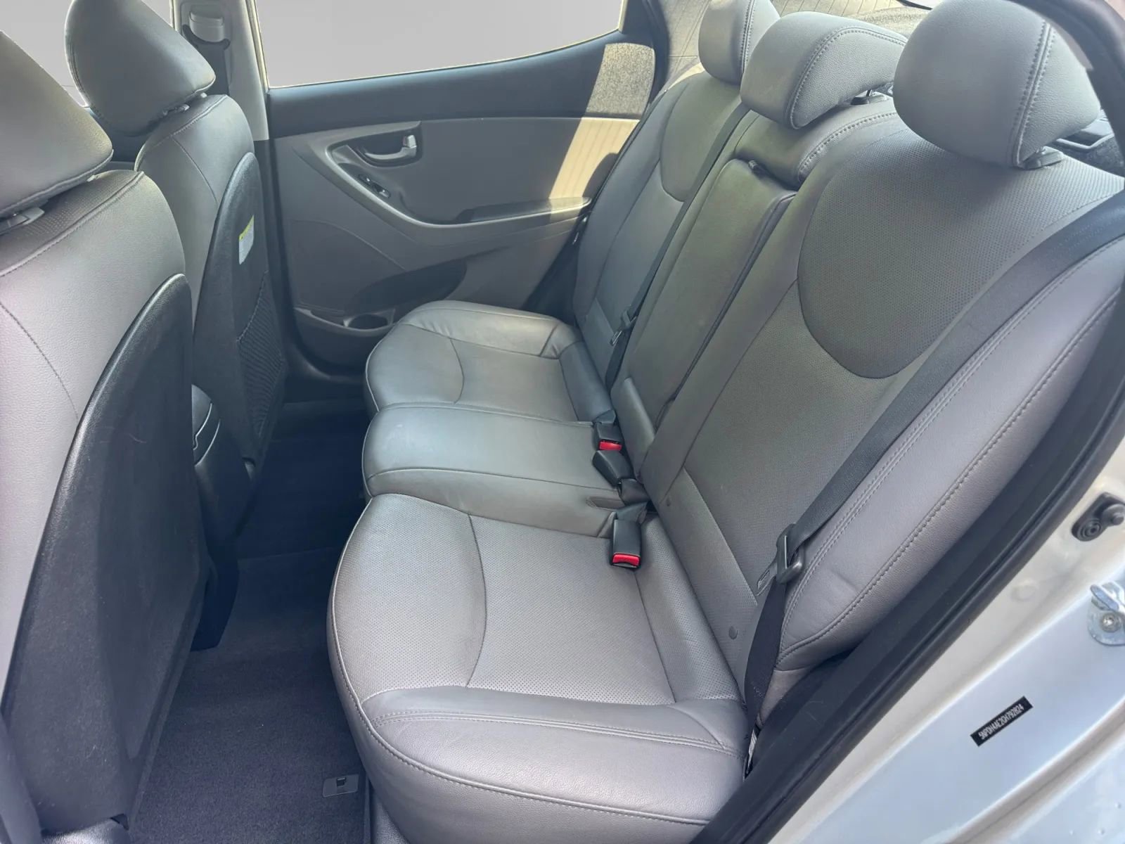 Used 2016 Hyundai Elantra Limited FWD image 15