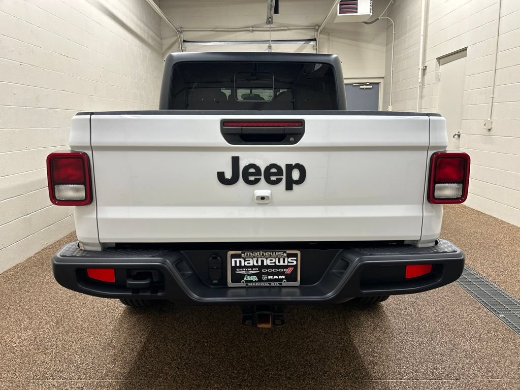 Used 2022 Jeep Gladiator Sport AWD/4WD image 3