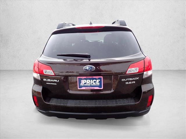 Used 2013 Subaru Outback 3.6R Limited w/ Special Appearance Pkg AWD/4WD image 3