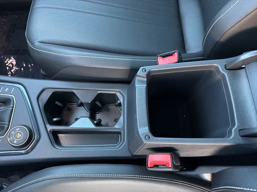 Certified 2022 Volkswagen Tiguan SE R-Line image 22