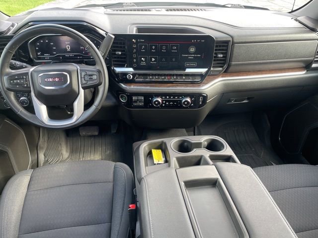 Used 2024 GMC Sierra 1500 SLE w/ Preferred Package image 3