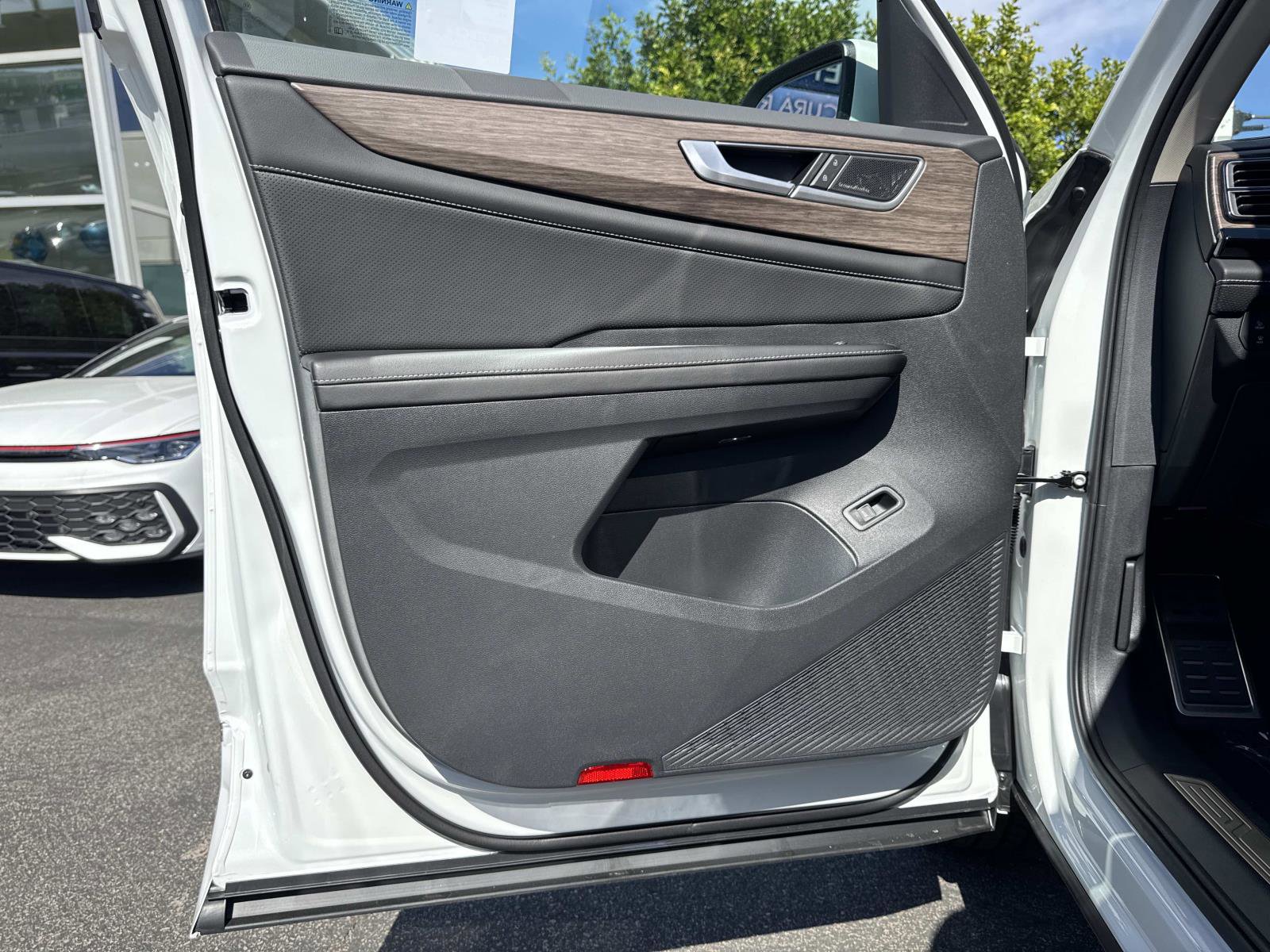 New 2026 Volkswagen Atlas SEL Premium R-Line image 19