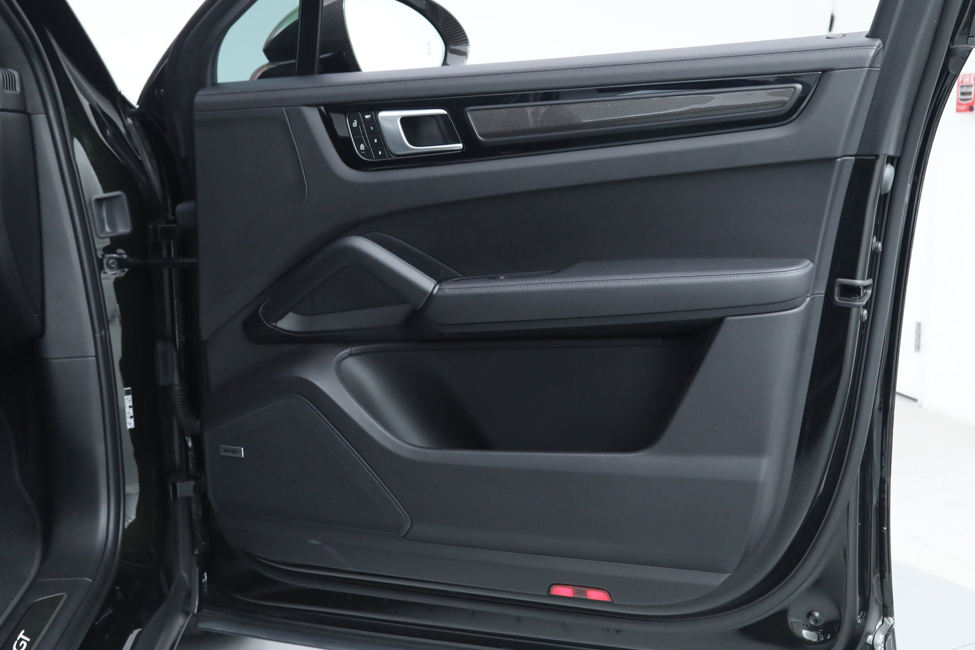 Used 2022 Porsche Cayenne Turbo GT image 14