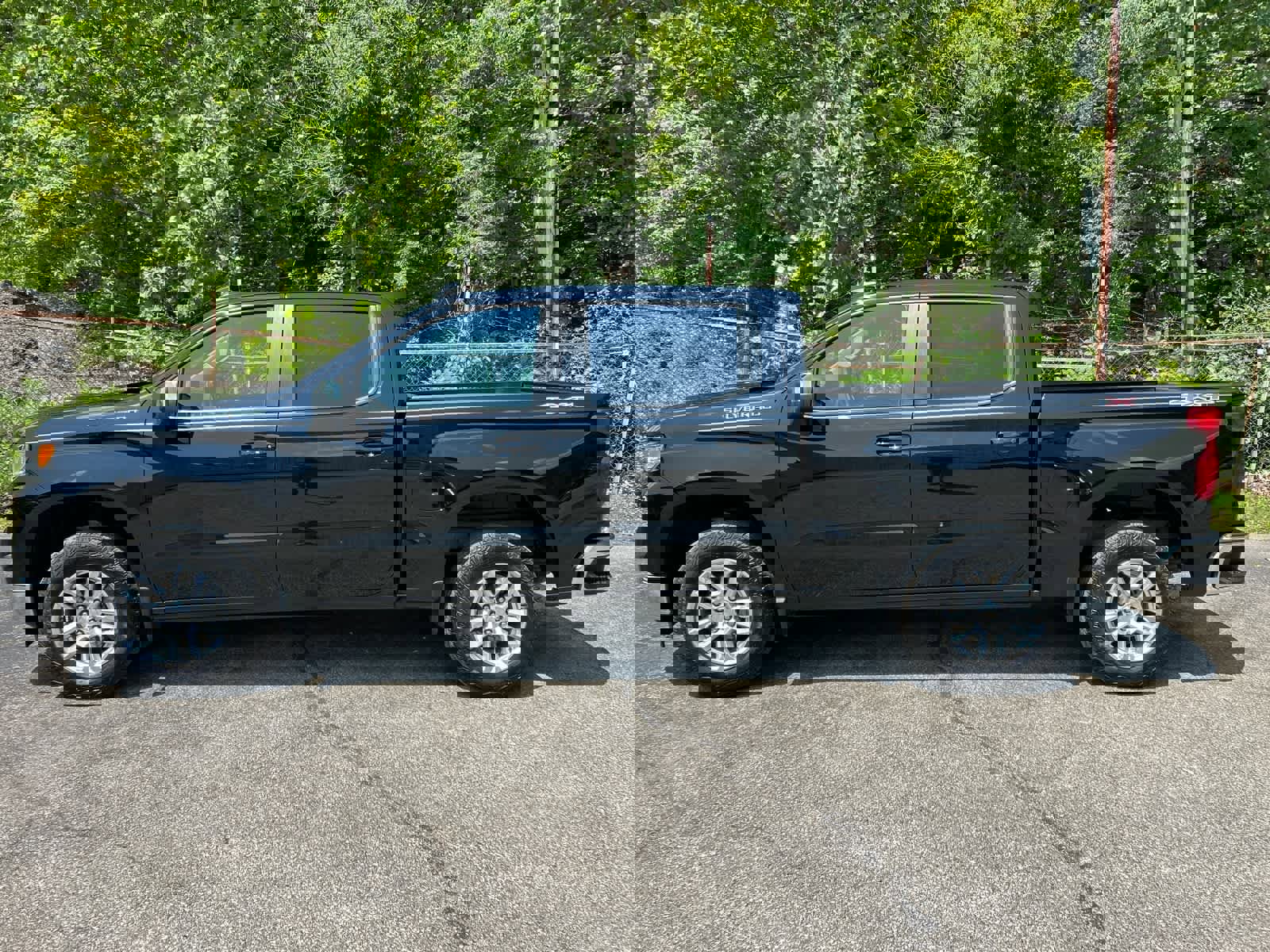 Used 2023 Chevrolet Silverado 1500 LT image 8