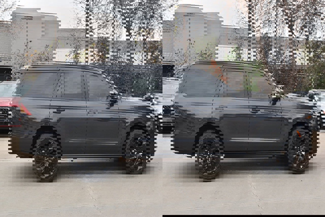 New 2026 Lincoln Navigator Black Label image 5