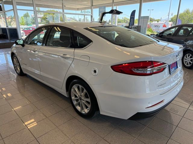 Used 2019 Ford Fusion SE FWD image 5