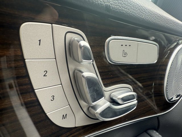 Used 2021 Mercedes-Benz C 300 4MATIC Sedan image 12