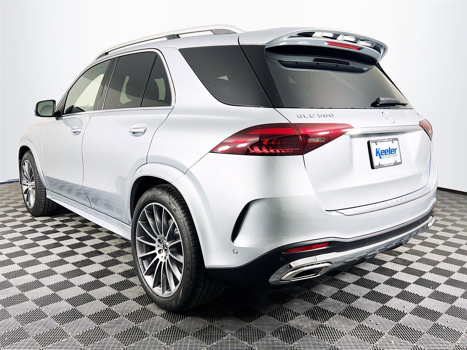 New 2026 Mercedes-Benz GLE 580 4MATIC image 4