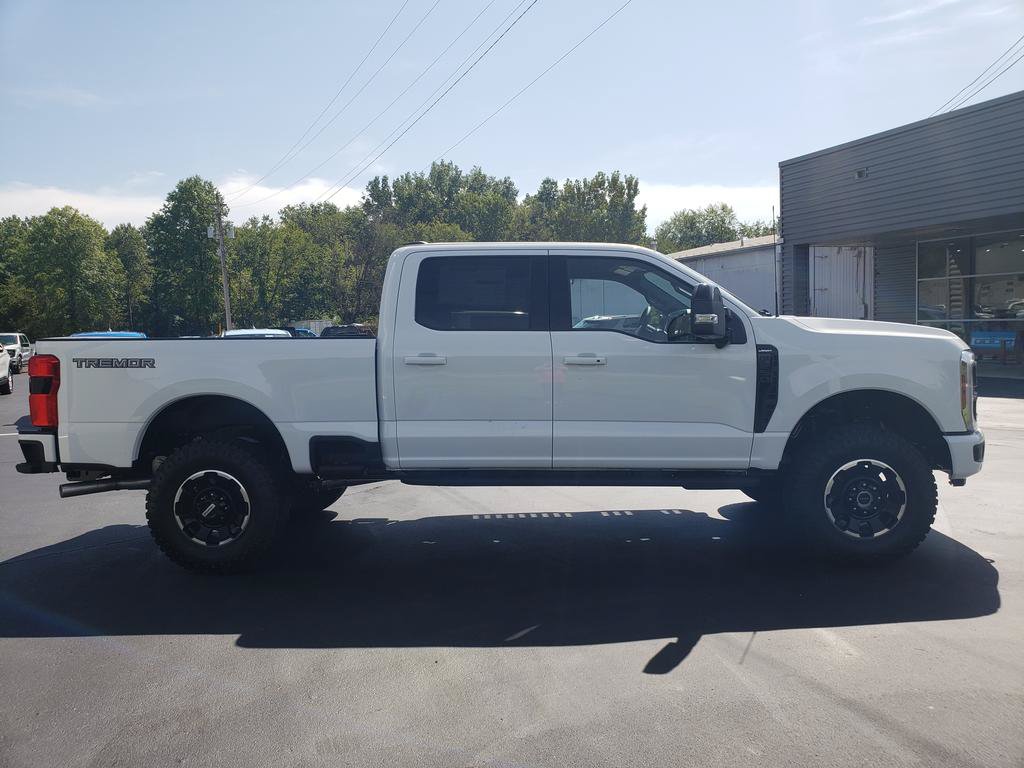 New 2026 Ford F250 Lariat w/ Tremor Off-Road Package AWD/4WD image 3