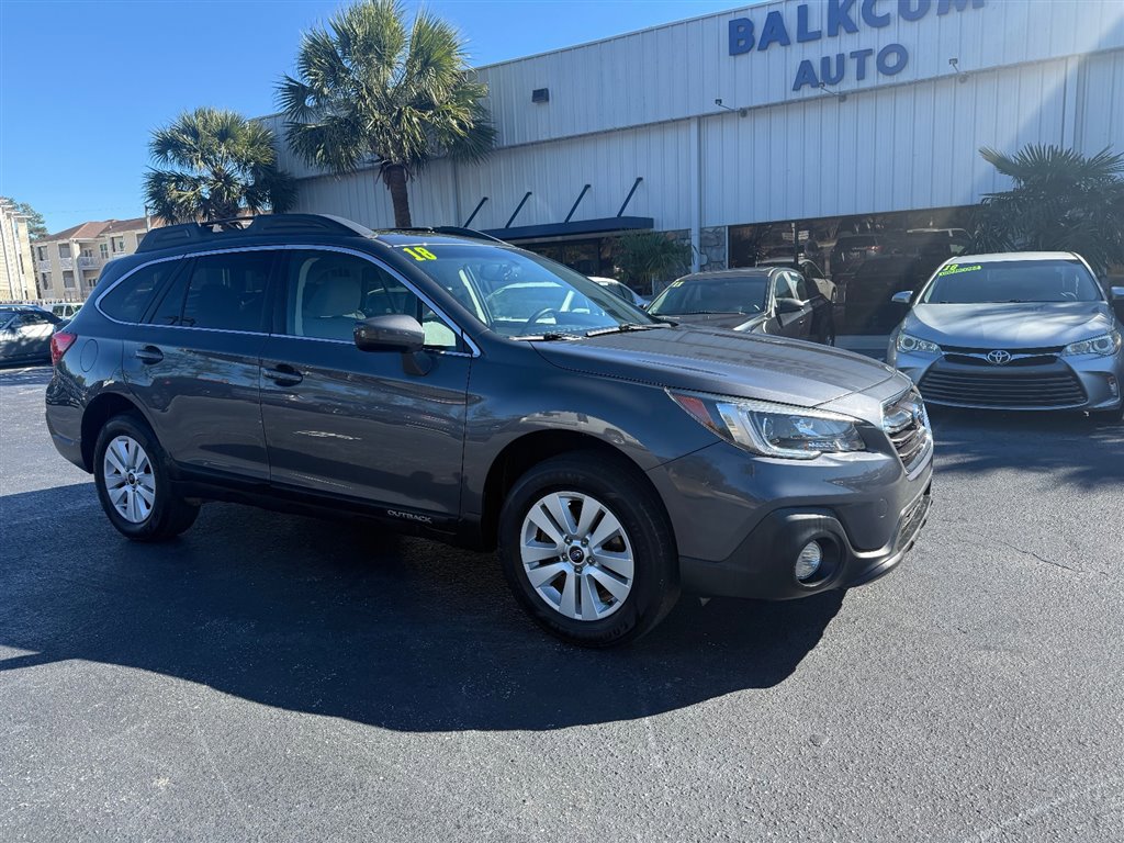 Used 2018 Subaru Outback 2.5i Premium image 2