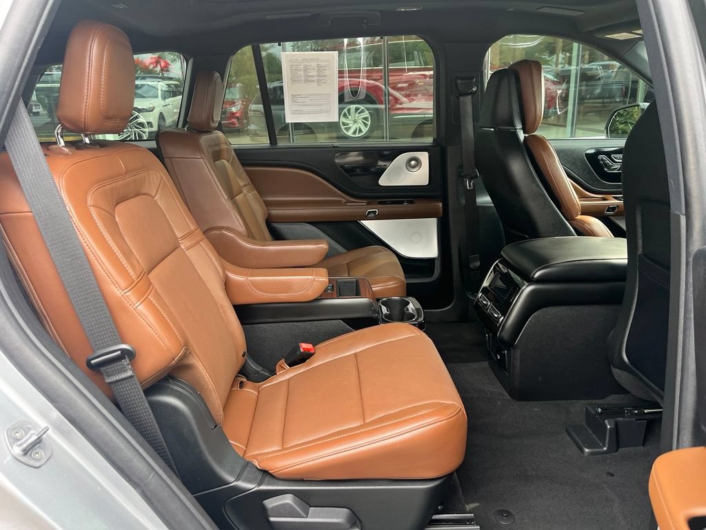 Certified 2023 Lincoln Aviator Reserve w/ Equipment Group 201A AWD/4WD image 21