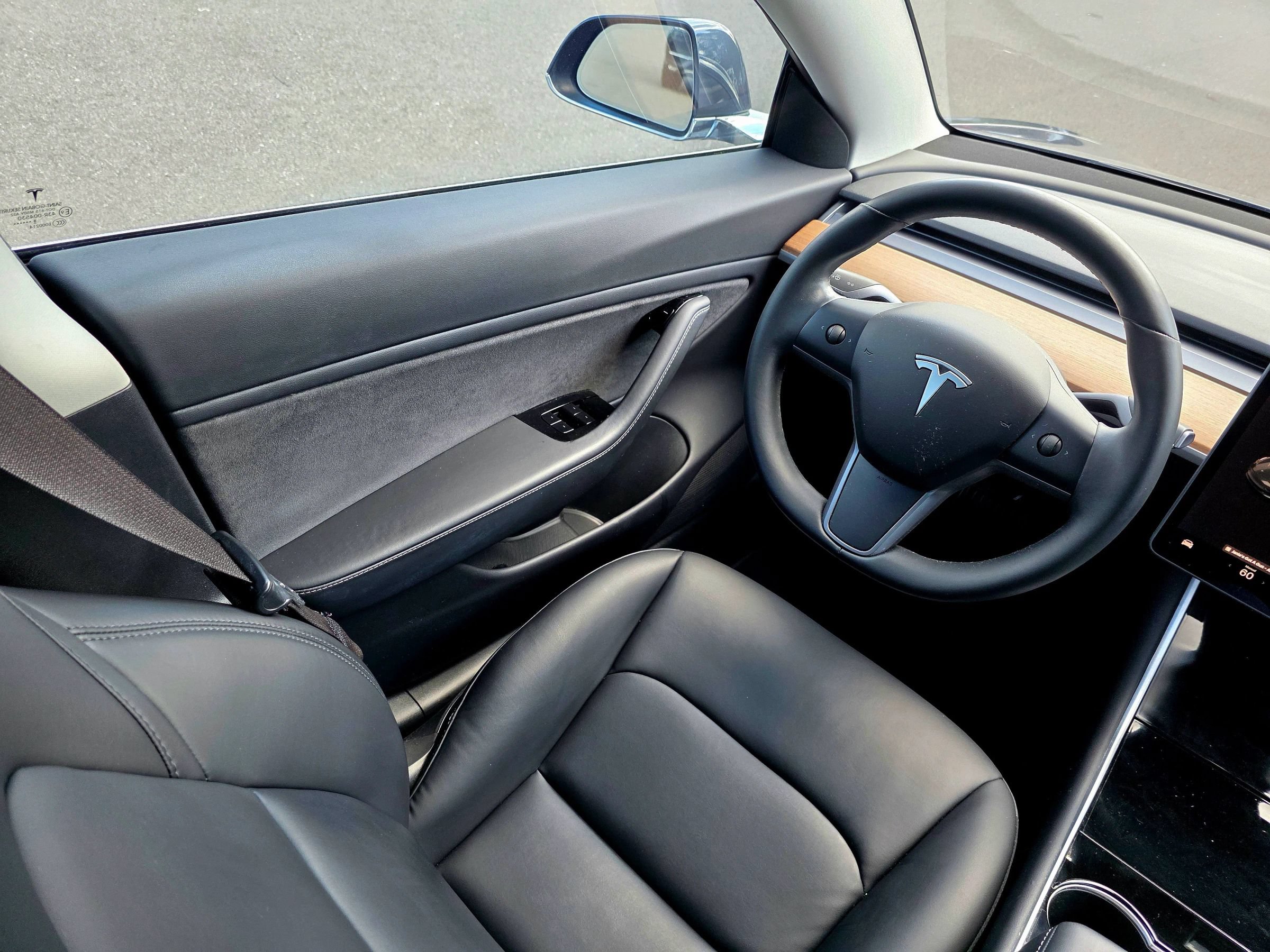 Used 2018 Tesla Model 3 Long Range AWD/4WD image 25