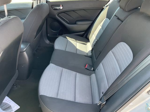 Used 2016 Kia Forte LX image 14