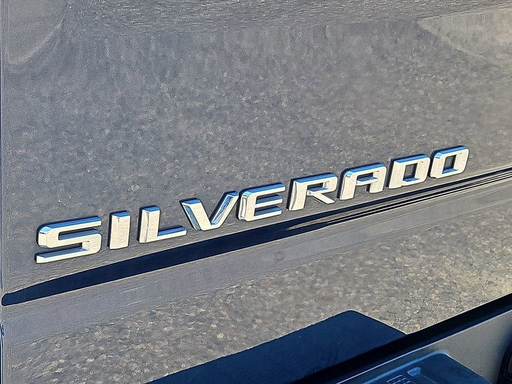 Certified 2021 Chevrolet Silverado 1500 RST AWD/4WD image 31