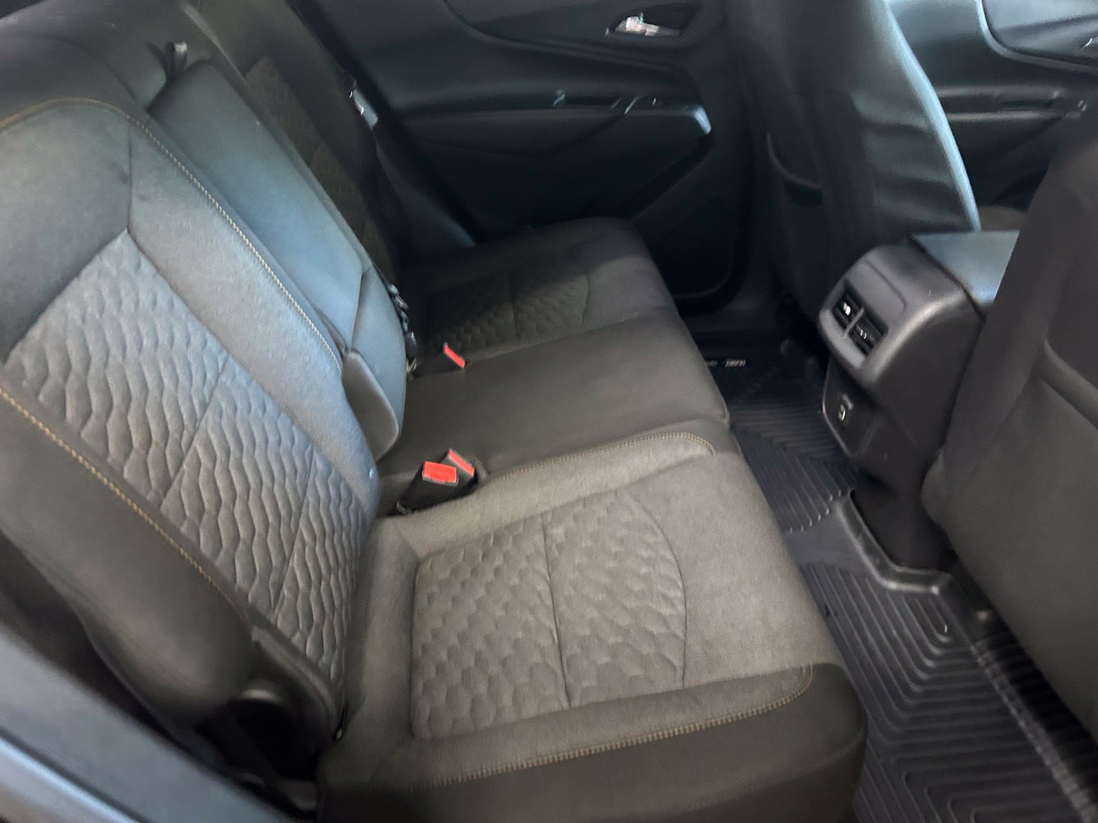Used 2020 Chevrolet Equinox LT AWD/4WD image 32