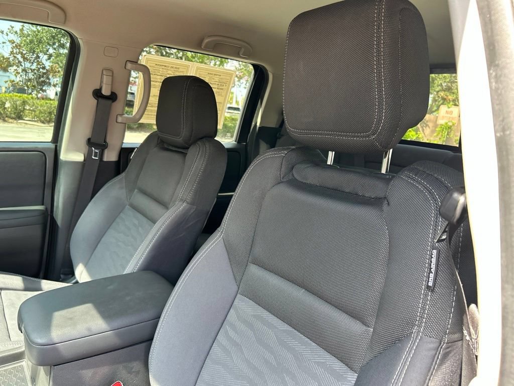 Certified 2024 Nissan Frontier SV w/ SV Convenience Package RWD image 23