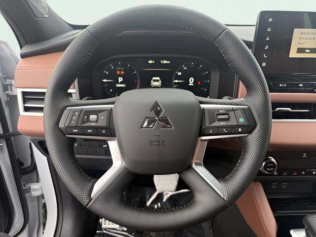 New 2026 Mitsubishi Outlander SEL FWD image 15