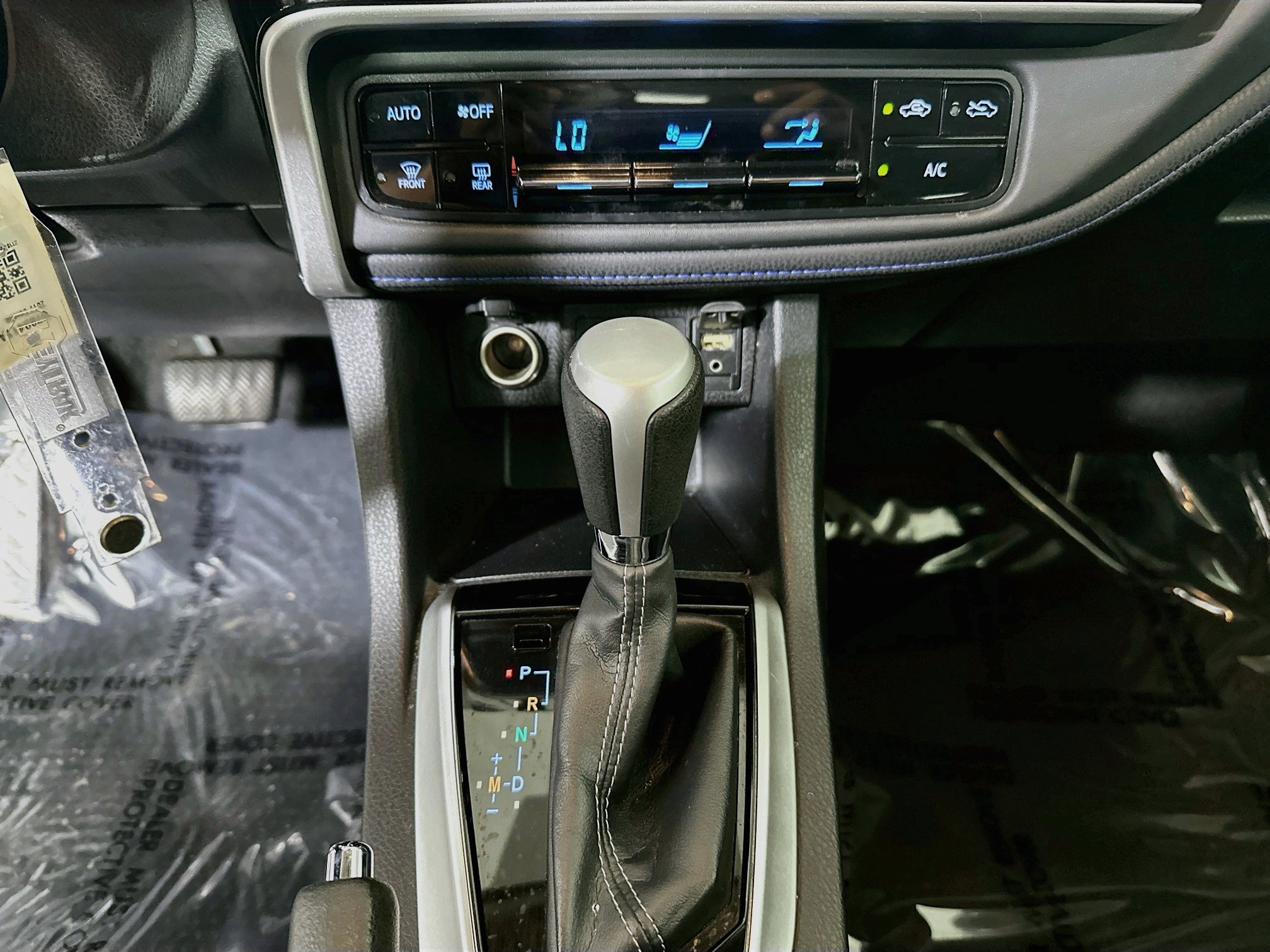 Used 2017 Toyota Corolla SE FWD image 22