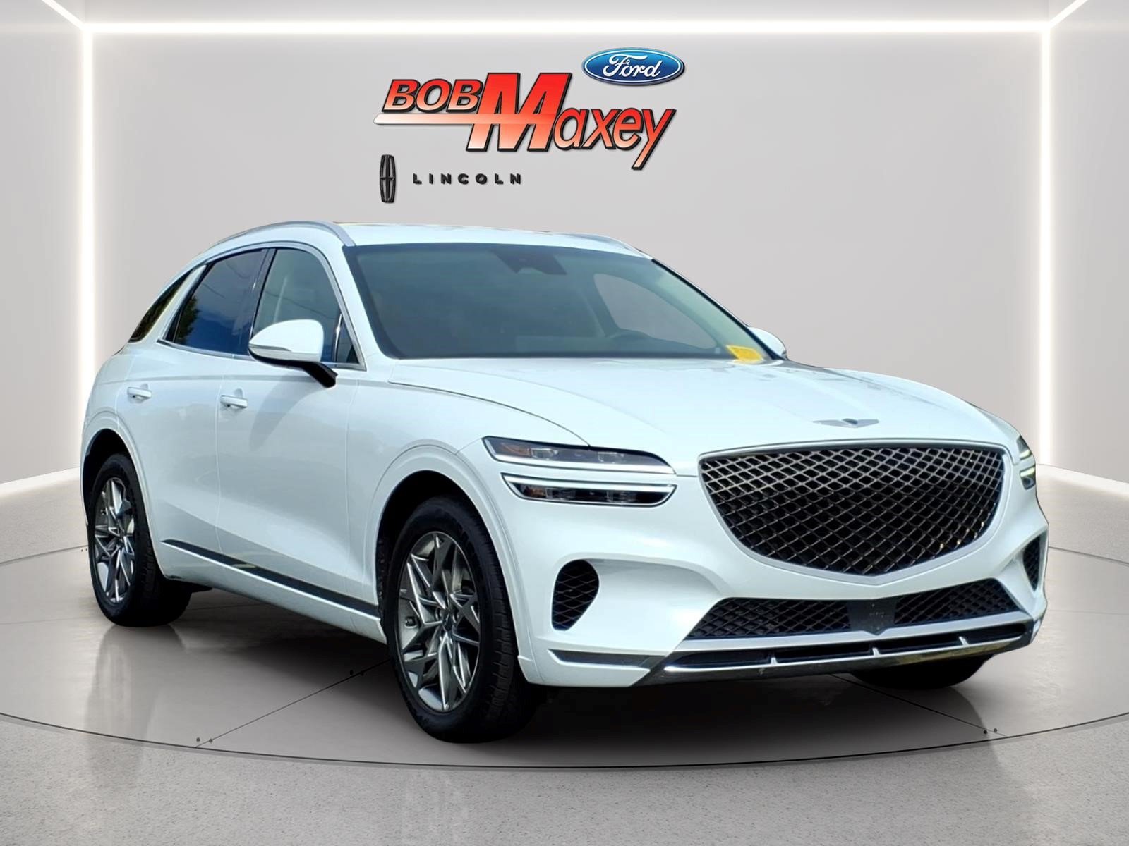 Used 2025 Genesis GV70 2.5T AWD/4WD image 3