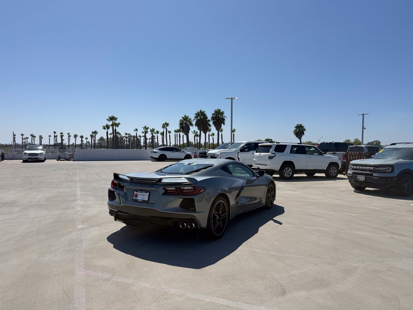Used 2023 Chevrolet Corvette Stingray Premium Cpe w/ Z51 Performance Package RWD image 3