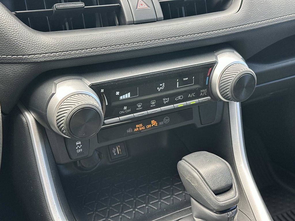 Used 2023 Toyota RAV4 LE FWD image 29