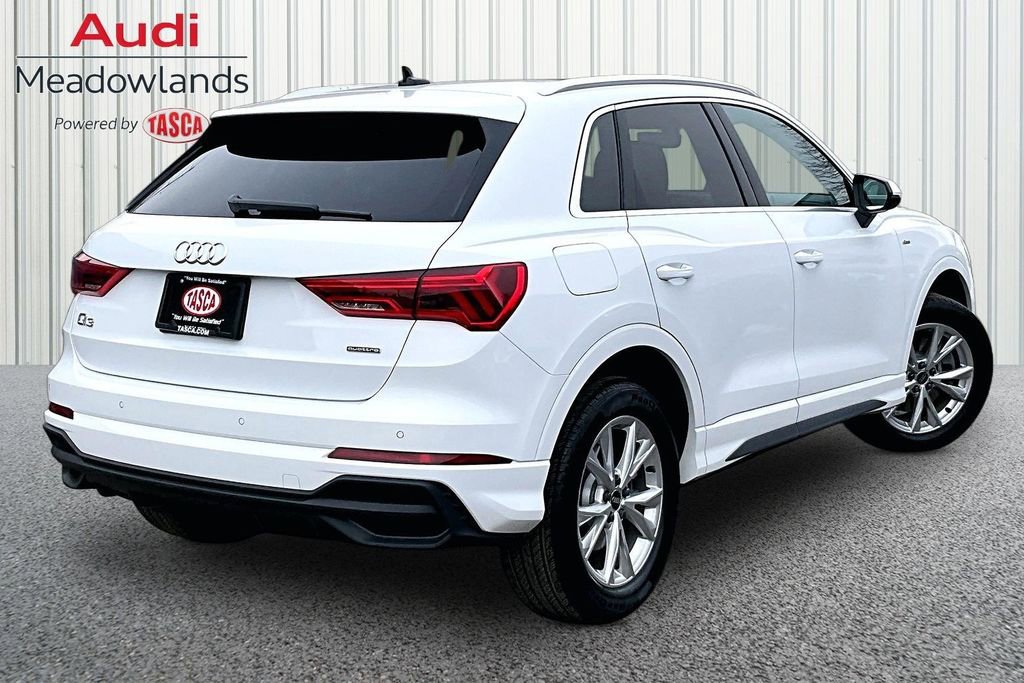 Used 2025 Audi Q3 2.0T Premium w/ Convenience Package image 6
