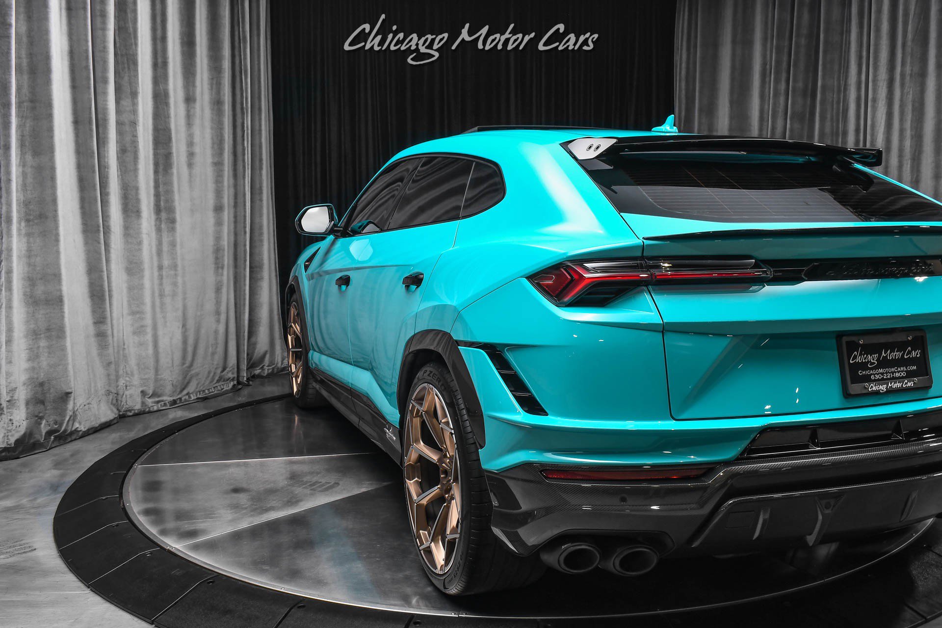 Used 2024 Lamborghini Urus Performante AWD/4WD image 43