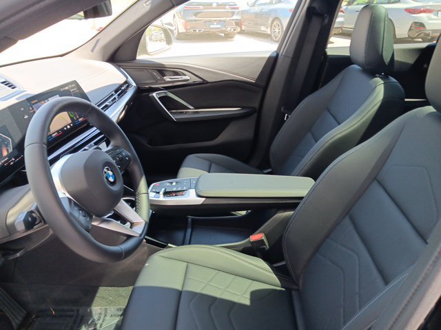 New 2025 BMW X2 xDrive28i w/ Convenience Package AWD/4WD image 17