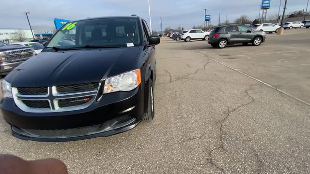 Used 2016 Dodge Grand Caravan SXT FWD image 6