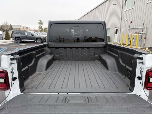 New 2026 Jeep Gladiator Sport AWD/4WD image 7