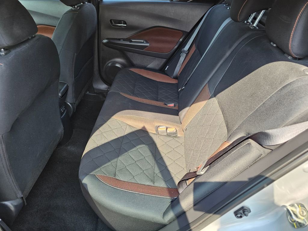 Used 2020 Nissan Kicks SR image 10