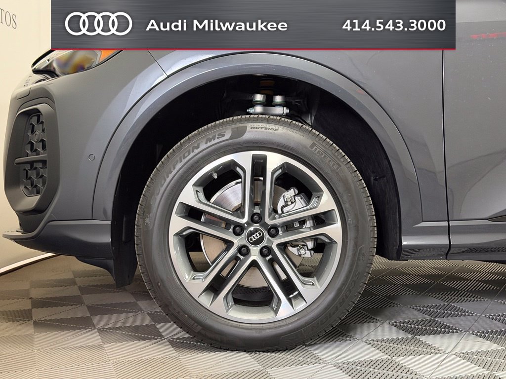 New 2026 Audi Q5 2.0T AWD/4WD image 13