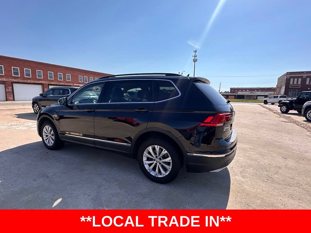 Used 2018 Volkswagen Tiguan SE w/ Front Fog Lights Package FWD image 3