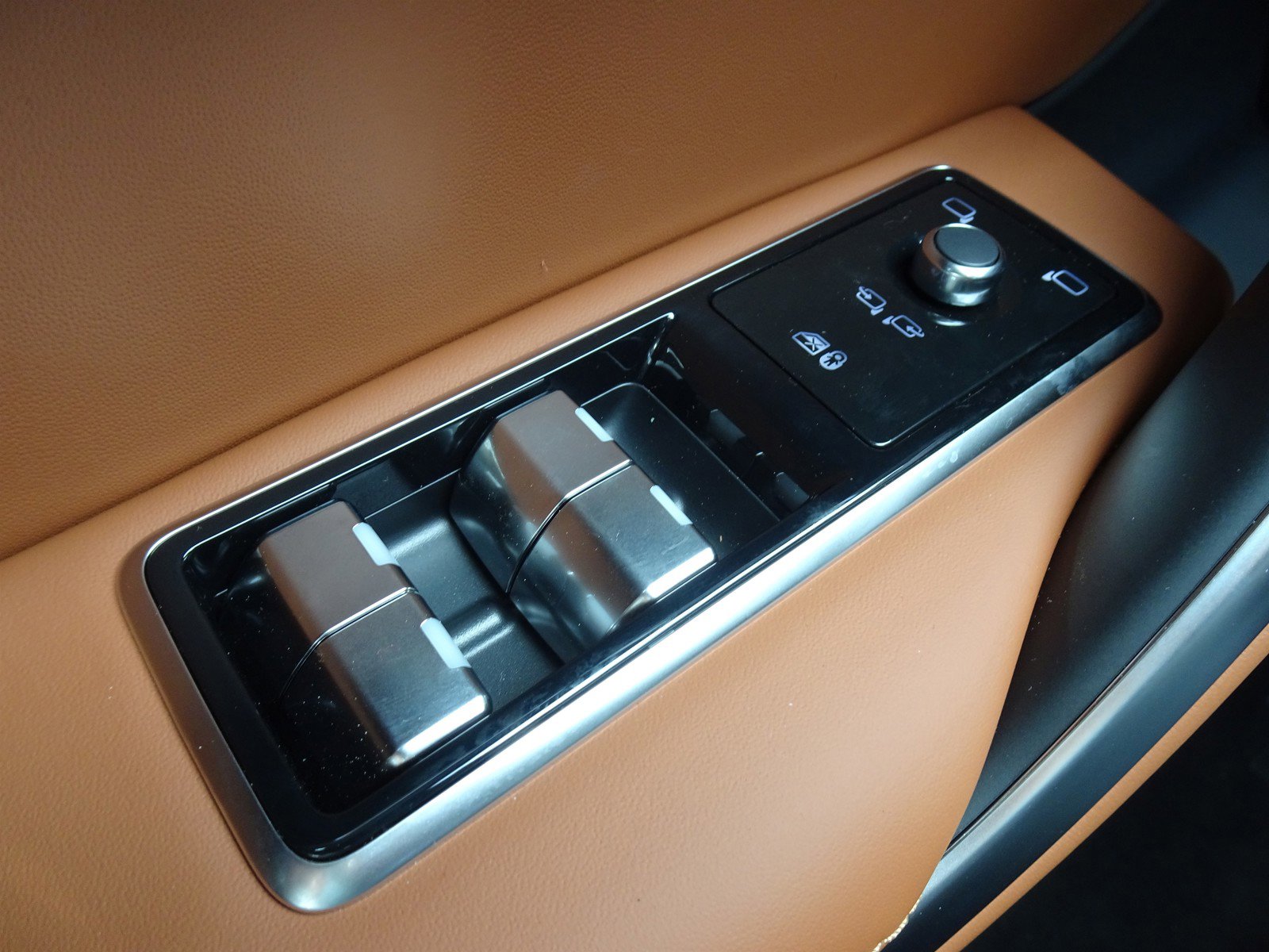 New 2025 Jaguar F-PACE R-Dynamic S image 26