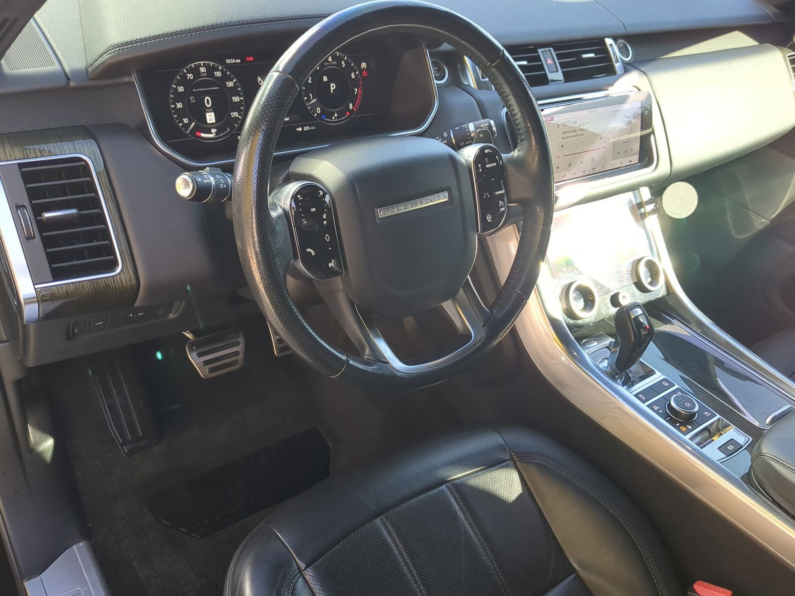 Used 2018 Land Rover Range Rover Sport Supercharged image 11