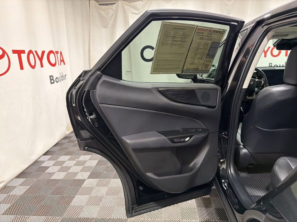 Used 2025 Lexus NX 350h AWD w/ Accessory Package (2T) image 18