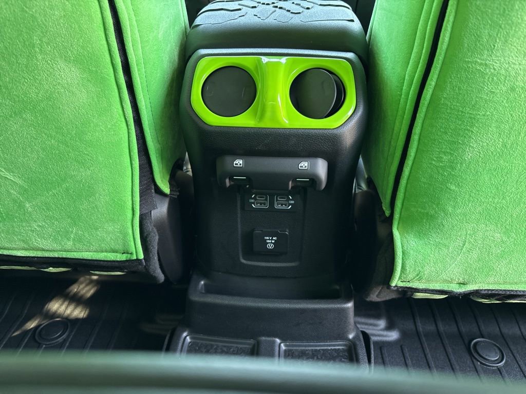 Used 2021 Jeep Wrangler Unlimited Sahara AWD/4WD image 43