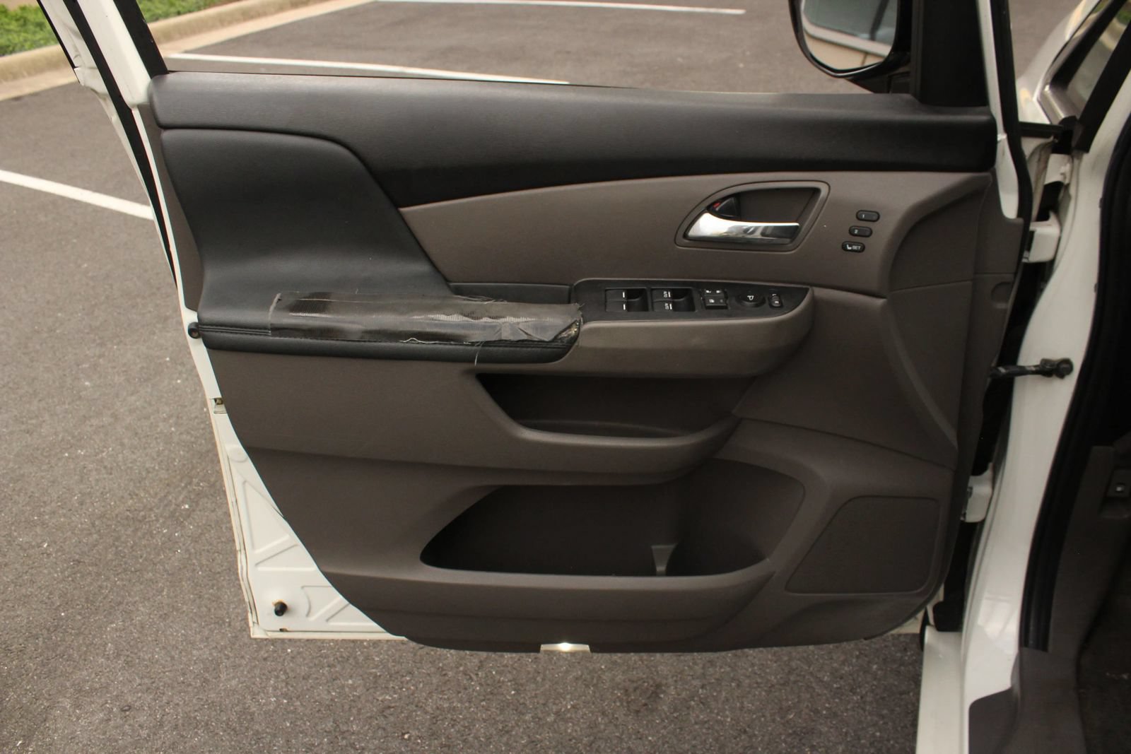 Used 2014 Honda Odyssey Touring image 15