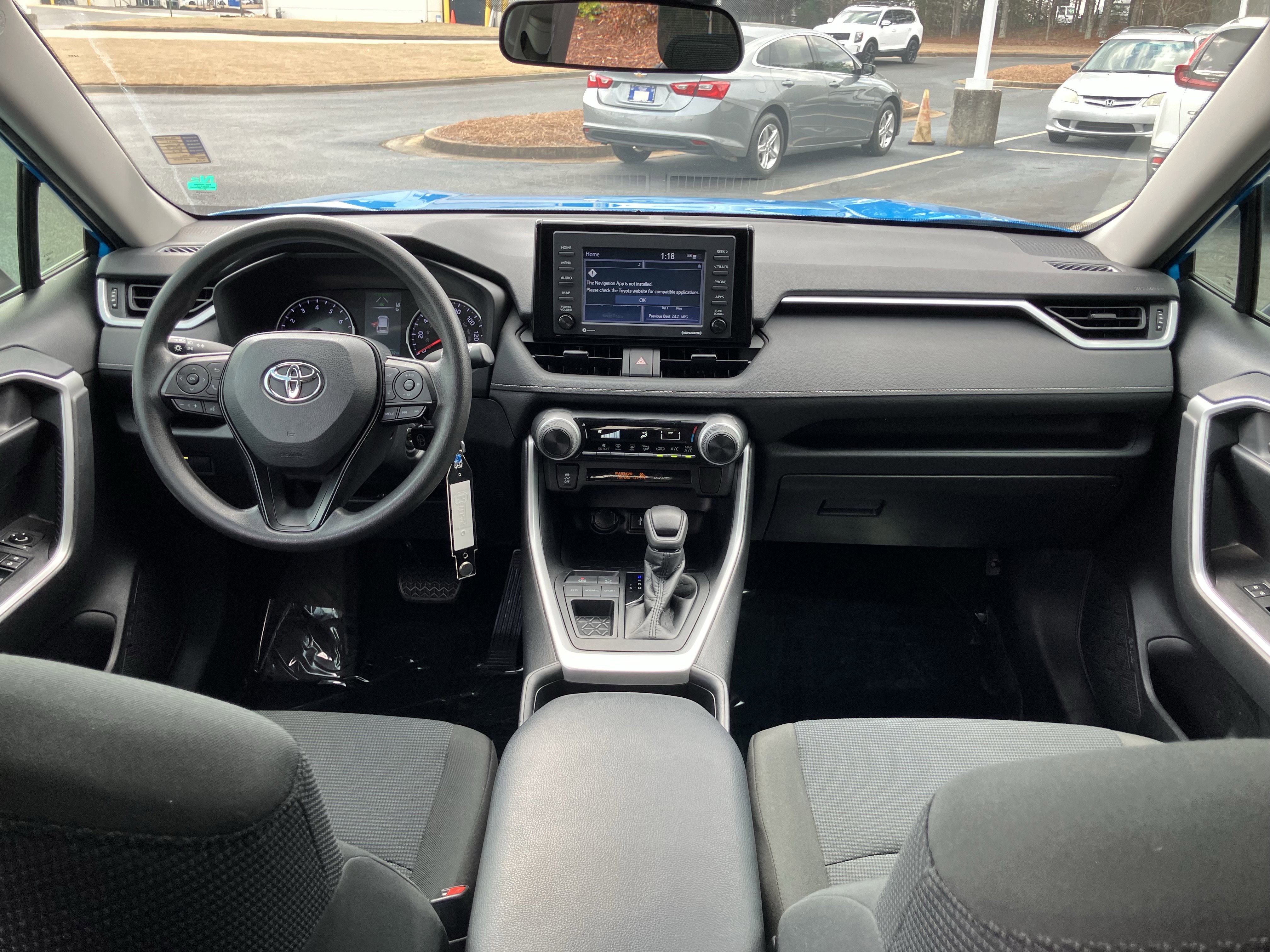 Used 2021 Toyota RAV4 LE image 31