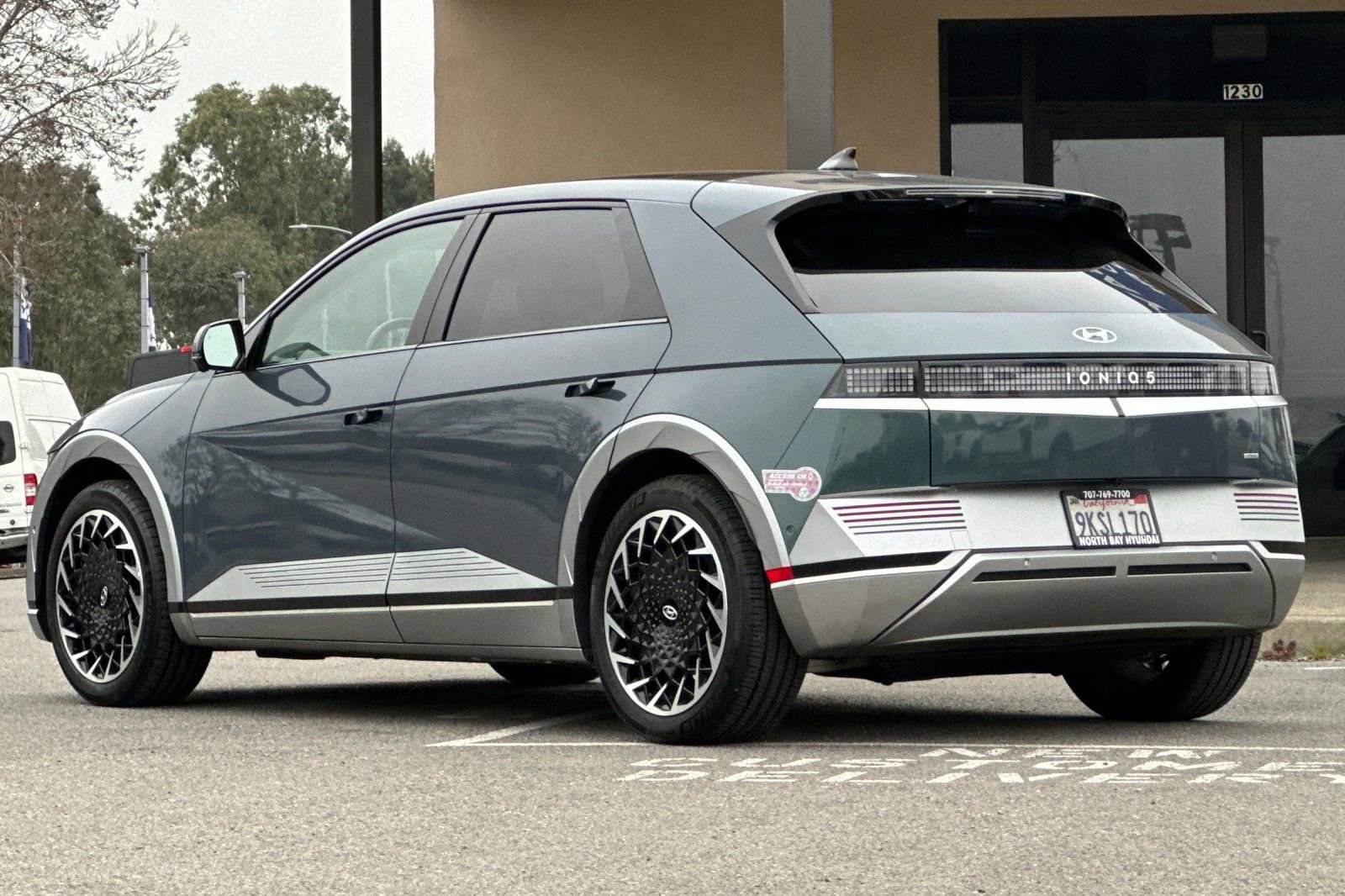 Used 2024 Hyundai Ioniq 5 Limited image 6