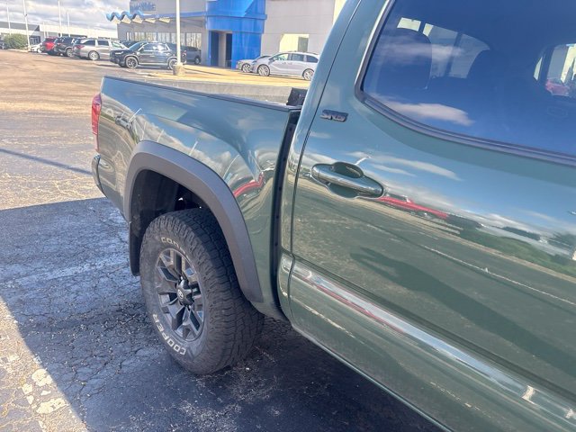 Used 2021 Toyota Tacoma SR5 w/ Trail Edition AWD/4WD image 7