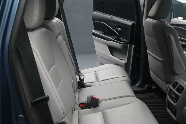 Used 2017 Honda Pilot Touring image 22