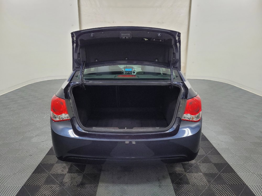 Used 2015 Chevrolet Cruze LS FWD image 29
