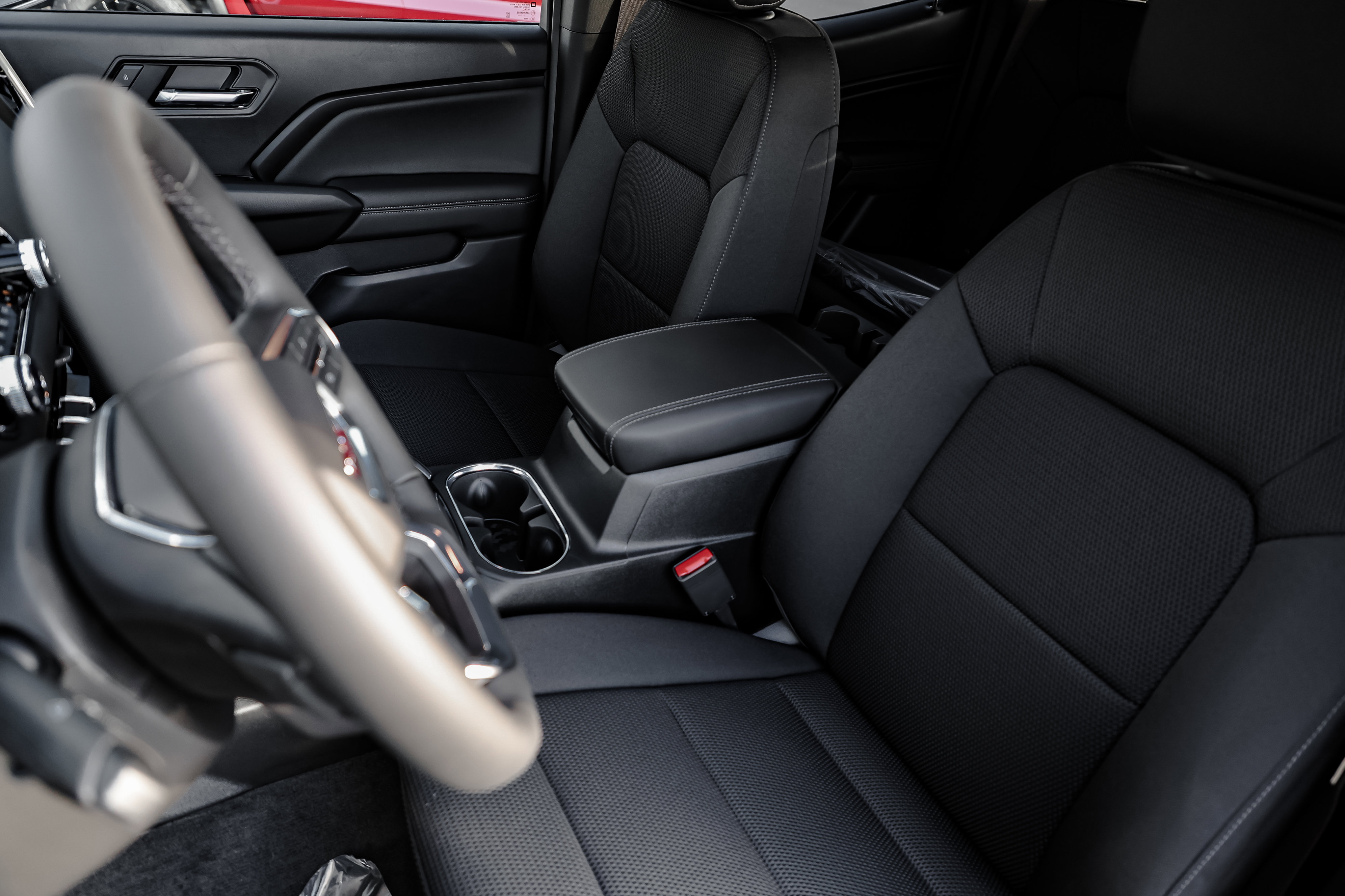 New 2026 GMC Canyon Elevation w/ Convenience Package image 12