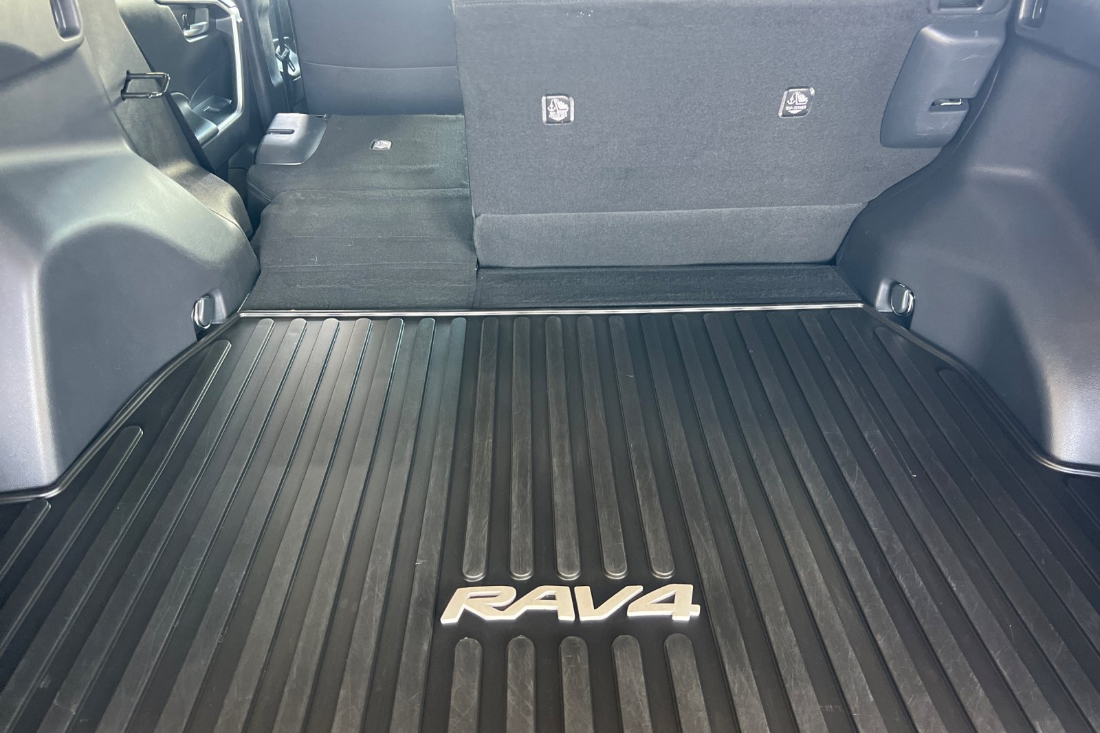 Certified 2022 Toyota RAV4 SE w/ Convenience Package AWD/4WD image 12