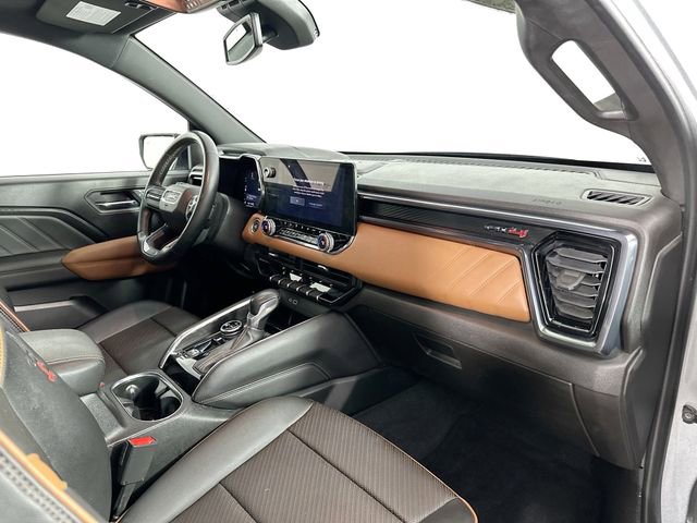 Used 2023 GMC Canyon AT4 image 30