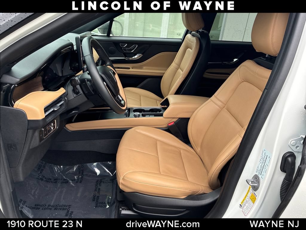 Certified 2023 Lincoln Corsair Reserve FWD image 12