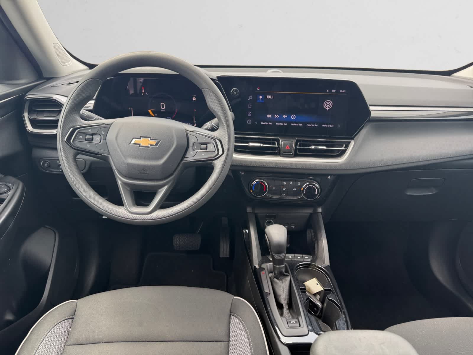 Used 2025 Chevrolet TrailBlazer LT AWD/4WD image 10