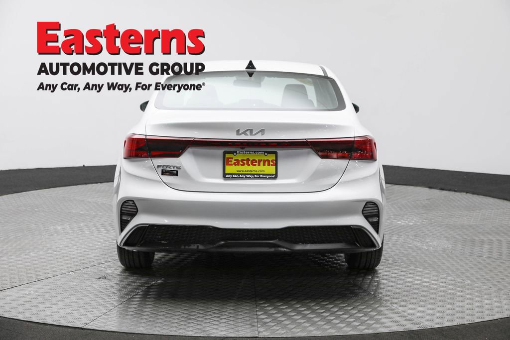 Used 2024 Kia Forte LXS image 6