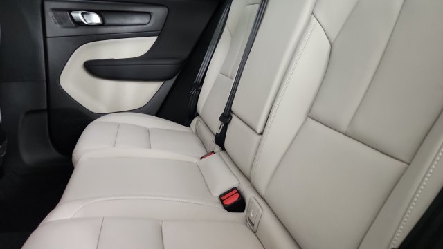 New 2026 Volvo XC40 B5 Plus w/ Protection Package Premier AWD/4WD image 28